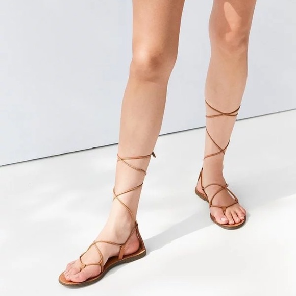 Flat sandals - Picture 2 of 2